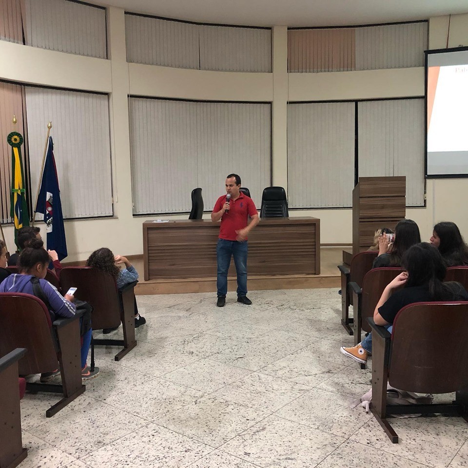 Imagem 2 da notícia: Câmara Mirim, Jovem e Universitária retorna às atividades